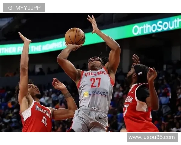 新援小迈克尔波特首秀爆发 半场10中6贡献14分三分2中5表现亮眼